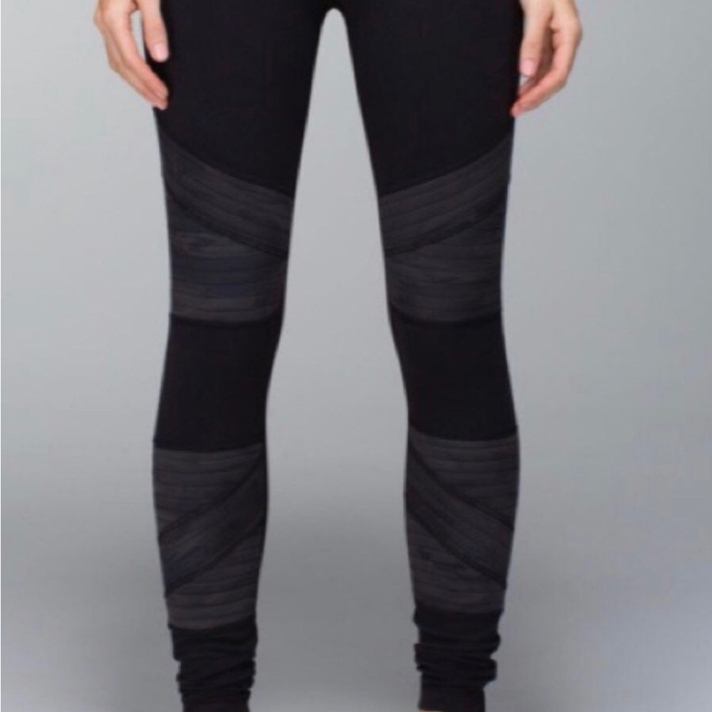 RARE Lululemon camo motto rocket pants